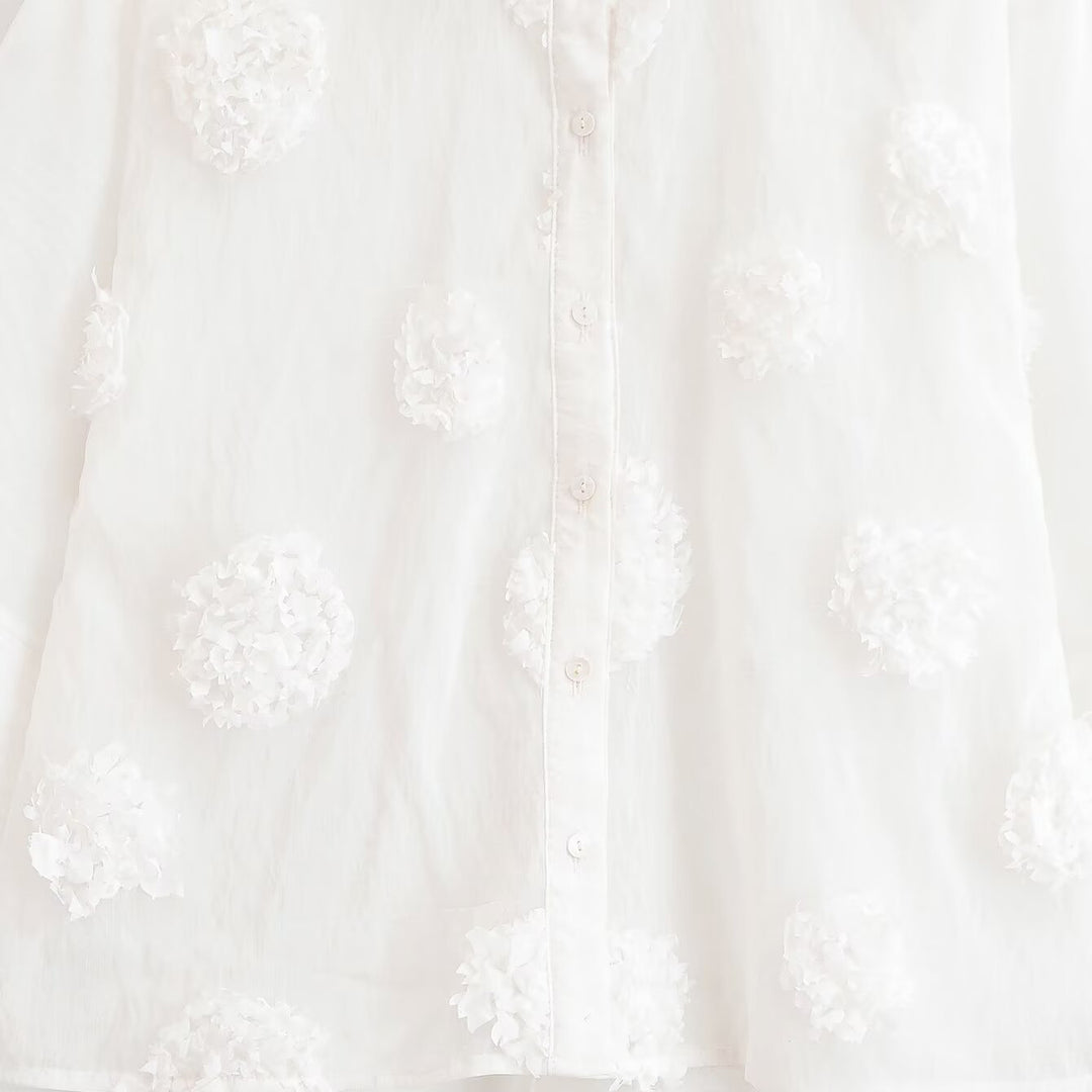 Damen Transparente Oversize-Hemdbluse mit 3D-Blütenapplikationen Echo Archiv