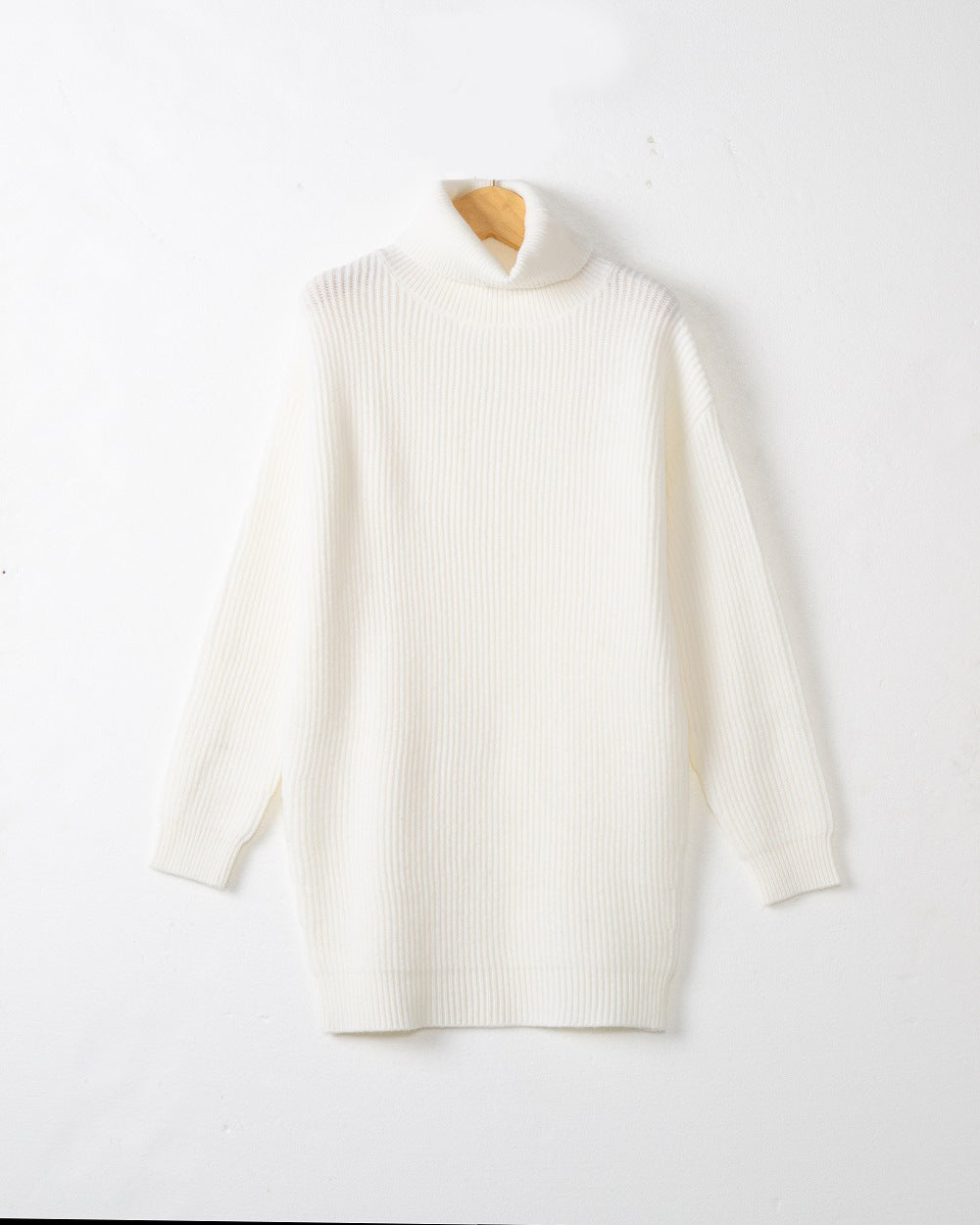 Damen Langer Rippstrick-Rollkragenpullover im Oversize-Schnitt Echo Archiv