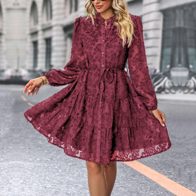 Damen Texturiertes Blusen‑Skaterkleid mit Volantstufen, durchgehender Knopfleiste und Taillenzug Echoarchiv
