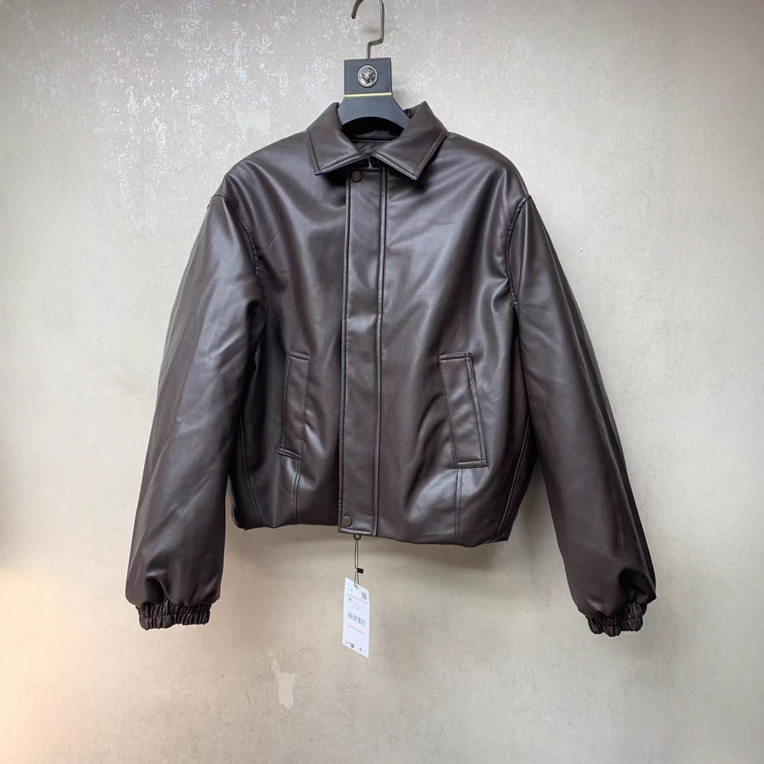 Herren Kurze Glattlederjacke mit Hemdkragen und verdeckter Zip‑Blende Echo Archiv