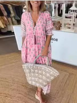 Frauen Boho Maxi Kleid aus leichtem Viskose-Mix mit V-Ausschnitt, Quastenbändchen, drei Viertelärmeln und seitlichen Taschen – Valéora