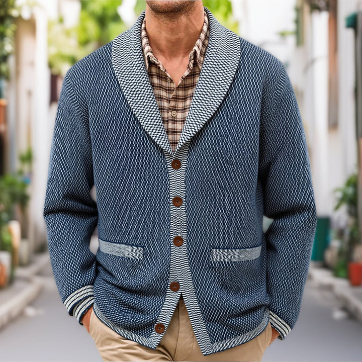 Herren Strickjacke mit eleganten Knopfdetails und breitem Schalkragen Echoarchiv