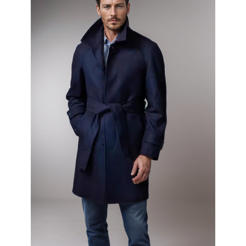 Herren zeitloser und eleganter Trenchcoat Echoarchiv