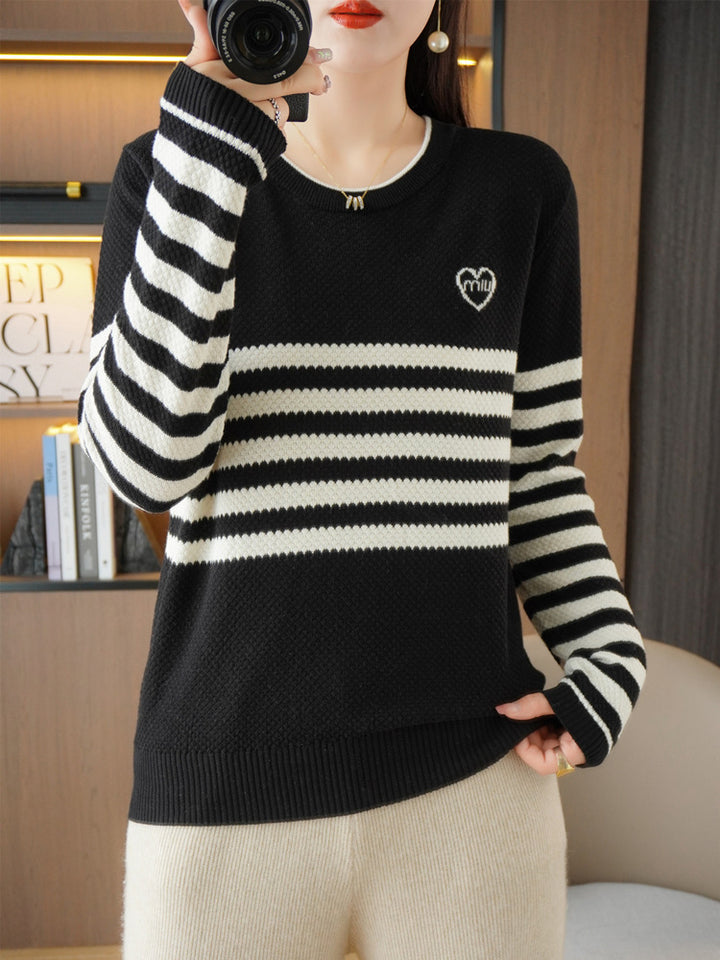 Damen Oversize-Strickpullover mit Wabenstruktur, kontrastierenden Streifen und dezentem Herzlogo Echoarchiv