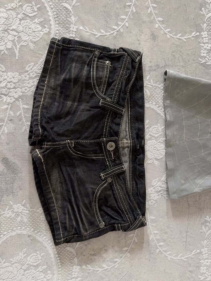 Damen Denim-Shorts mit lässigem Cut und auffälligen Nähte Echo Archiv