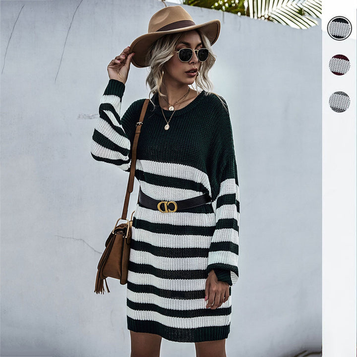 Damen Strickkleid im Oversize-Look mit Blockstreifen und geripptem Saum Echoarchiv