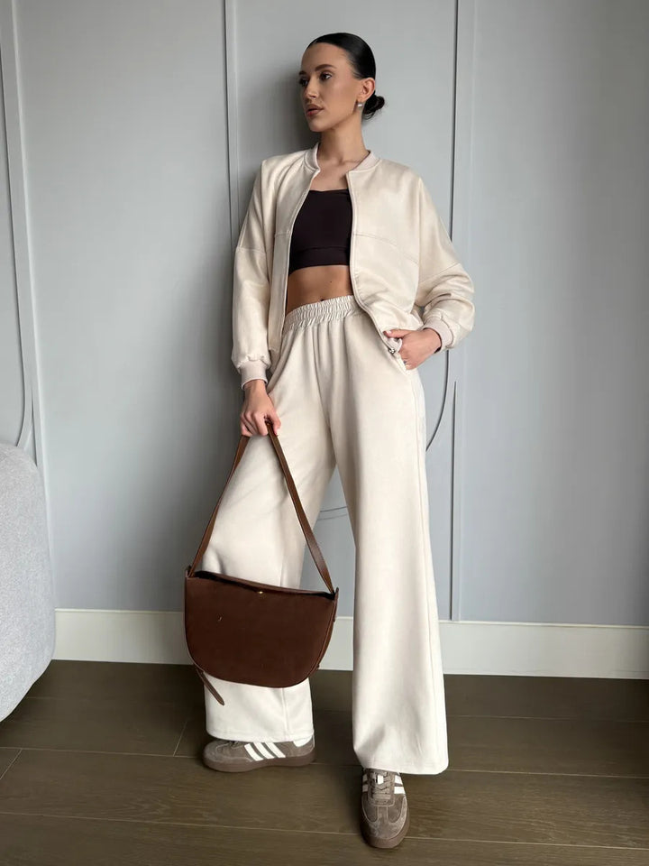 Damen nan zweiteiliges Velours-Loungewear-Set mit kurzem Zip-Hoodie und weiter Highwaist-Hose Echo Archiv