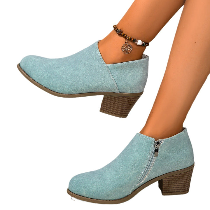 Damen kurze Stiefelette mit seitlichem Reißverschluss gepolstertem Komfortfußbett und stabilem Blockabsatz Echo Archiv