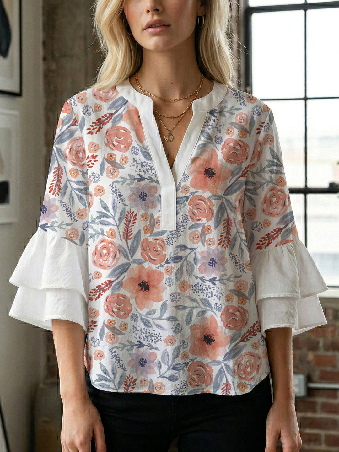 Damen Bluse mit voluminösen Ärmeln und floralem Design Echo Archiv