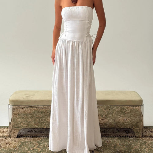 Damen Maxi-Kleid mit schulterfreiem Design und seitlichen Rüschendetails Echo Archiv