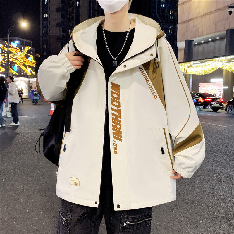 Herren Oversize-Windbreaker mit Kapuze, sportlichem Frontprint und Kontrastpanelen Echoarchiv
