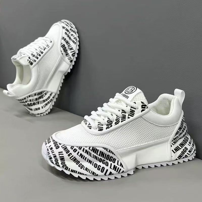 Damen Sportliche Sneakers mit markantem Schriftzug Echo Archiv