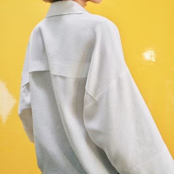 Damen Cropped Oversize‑Hemdjacke mit Kimonoärmeln und Dekoknöpfen Echoarchiv