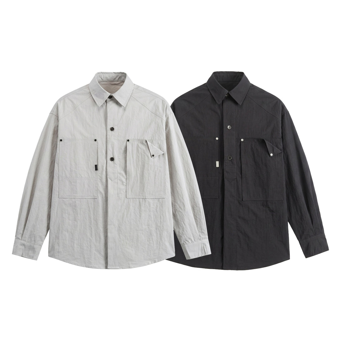 Herren Utility‑Hemdjacke mit oversized Passform, aufgesetzten Taschen und verdeckter Knopfleiste Echoarchiv
