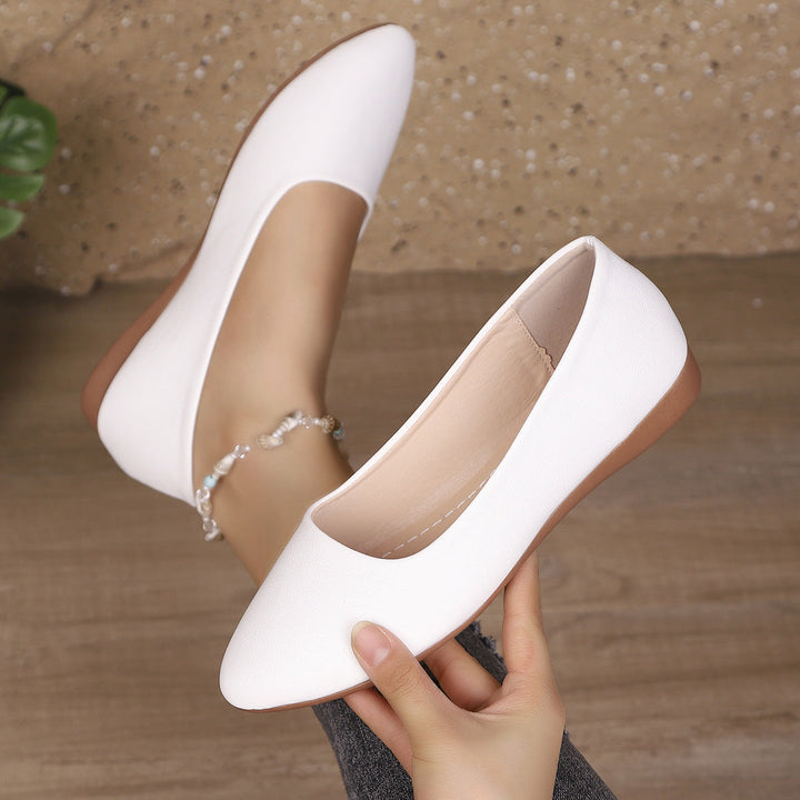Damen Ballerinas aus weichem Leder mit elegantem Schalen-Ausschnitt Echoarchiv