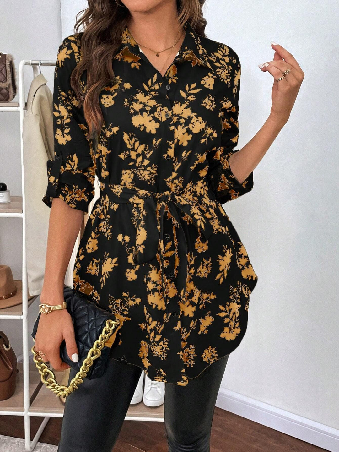 Damen nan lockere Hemdblusen-Tunika mit floralem Allover-Print, Bindegürtel und Krempelärmeln Echo Archiv
