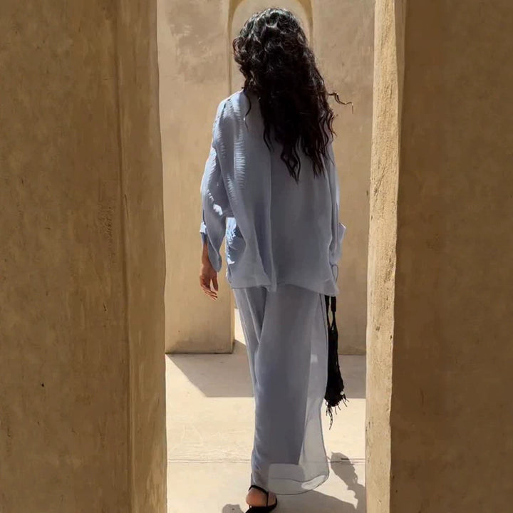 Damen Dreiteiliges Loungewear-Set aus leichter Viskose mit Oversize-Bluse, Top und weiter Palazzohose Echoarchiv
