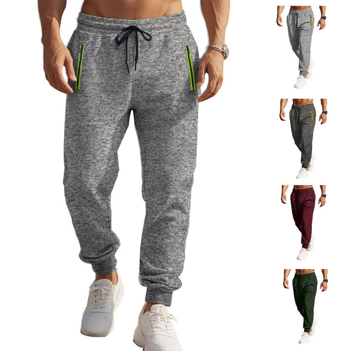 Herren Sportliche Jogginghose mit seitlichen Reißverschlusstaschen Echoarchiv
