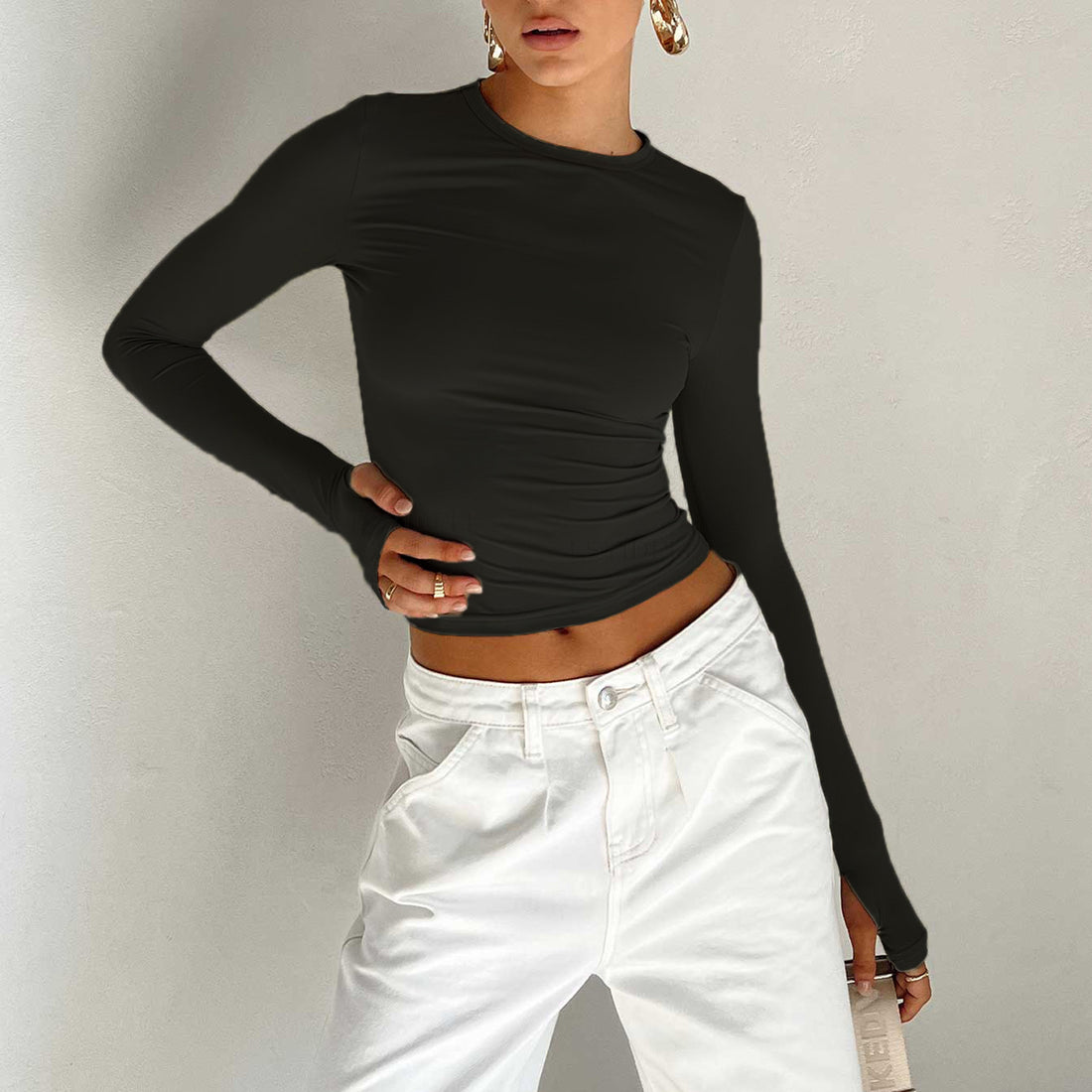 Damen Figurbetontes Crop-Longsleeve mit Daumenlöchern Echo Archiv