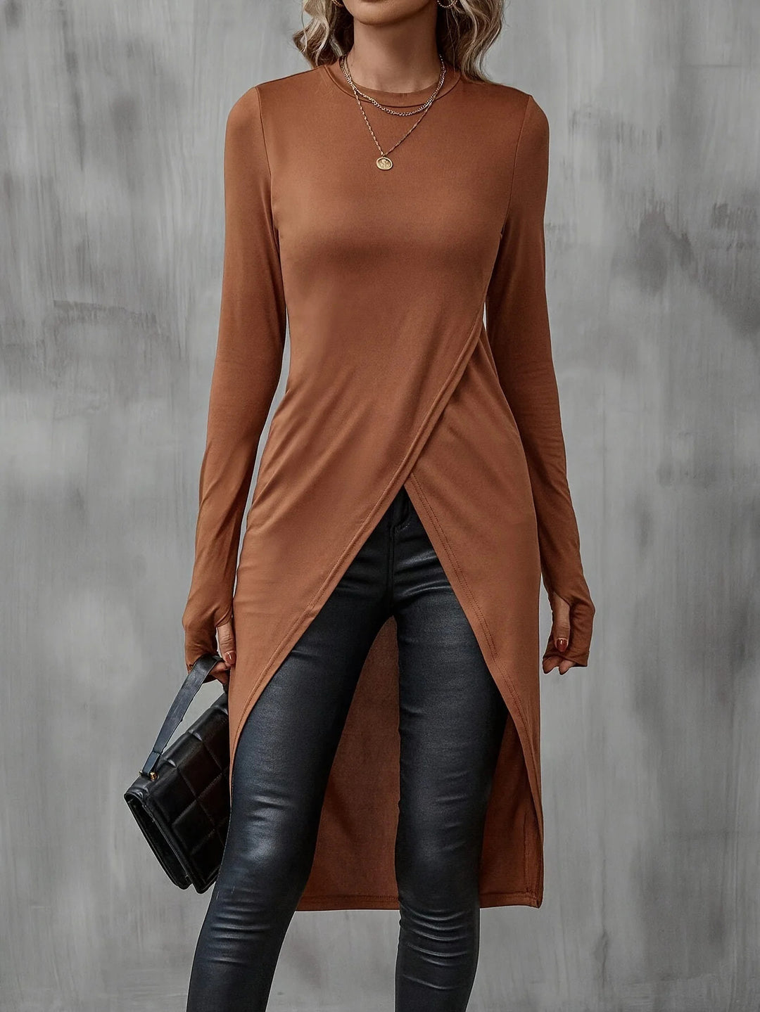 Damen Langes asymmetrisches Wickel-Tunika-Top mit Frontschlitz – Avérine