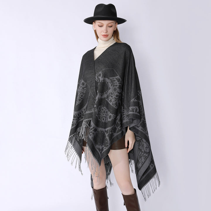 Damen Oversize-Umhangponcho mit floralen Medaillon-Jacquard und Fransensaum Echo Archiv