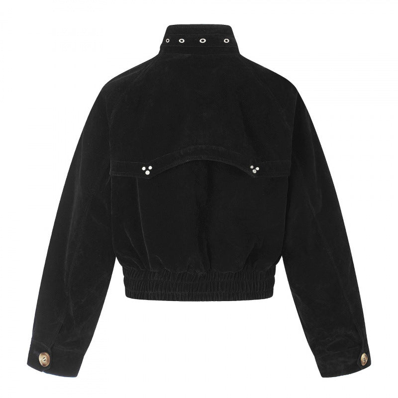 Damen Kurz geschnittene Wildleder‑Bomberjacke mit hohem Stehkragen, Metall‑Applikationen und elastischem Taillenbund Echo Archiv