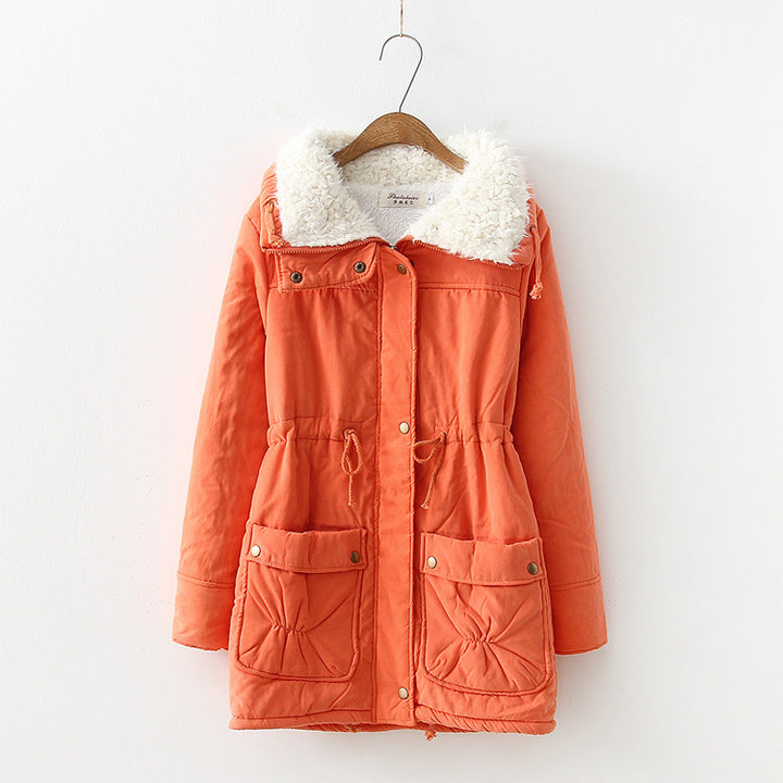 Damen winterlicher Parka mit kuscheligem Sherpa-Kragen, taillierendem Tunnelzug und aufgesetzten Klappentaschen – Montévia