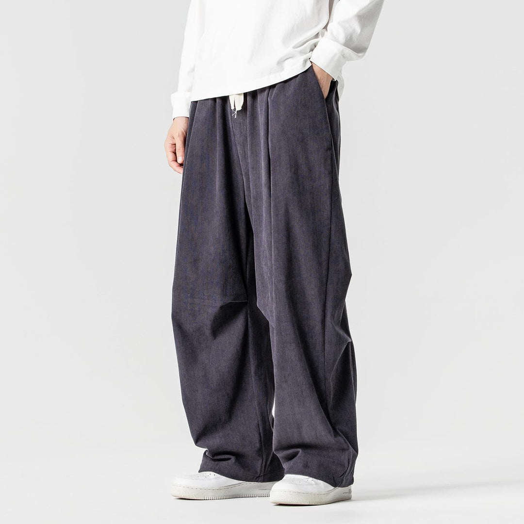 Herren Weit geschnittene Cordhose mit Bundfalten, Tunnelzug und lässiger Baggy‑Silhouette Echo Archiv