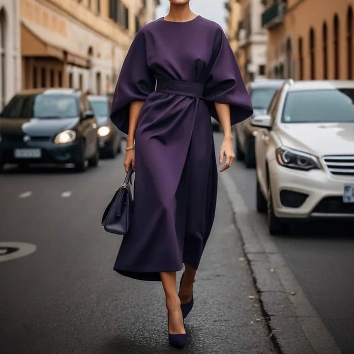 Damen elegantes Maxikleid mit Ballonärmel und tailliertem Schnitt Echoarchiv