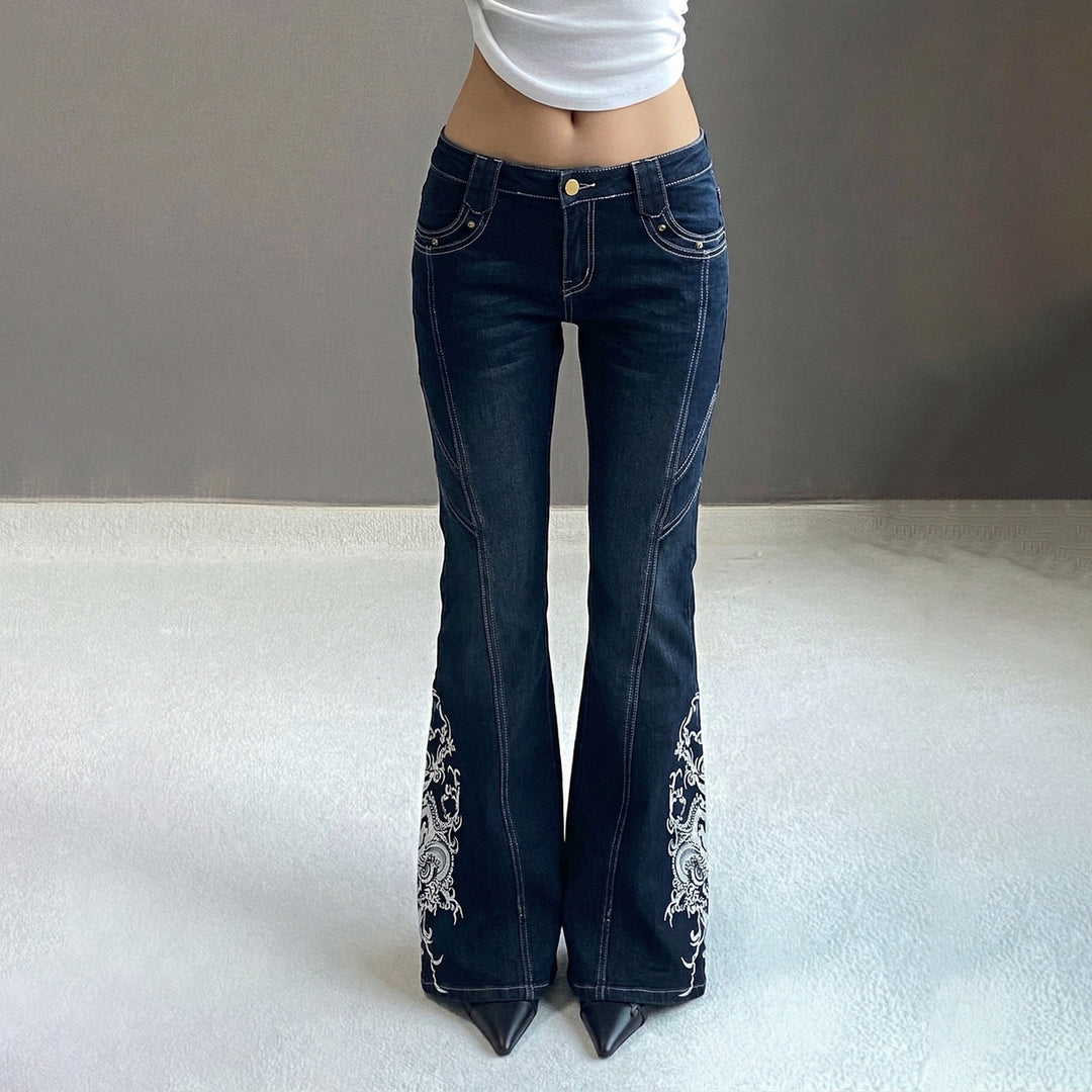 Damen Jeans mit ausgestelltem Bein und eleganter Stickerei Echo Archiv