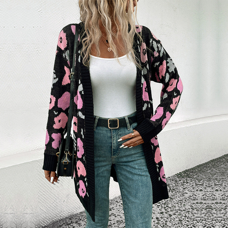 Damen Langer Strickcardigan mit Oversize-Schnitt, Animal-Jacquard und gerippten Bündchen Echoarchiv