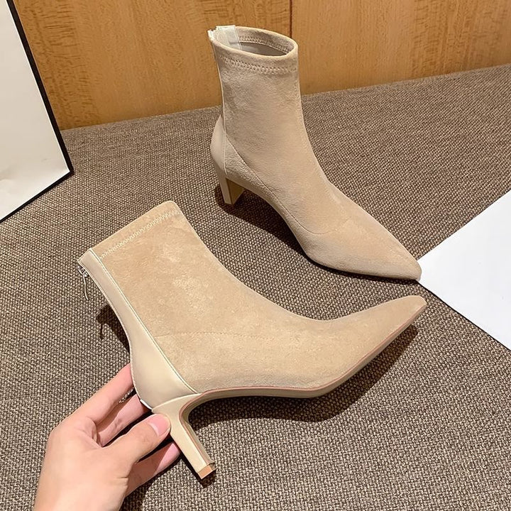 Damen Stretch‑Ankleboots mit schmaler Spitze und sculpted Blockabsatz Echo Archiv