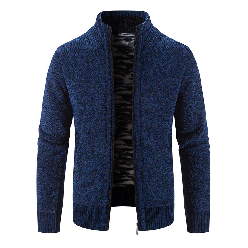 Herren Strickjacke mit hohem Kragen und praktischen Reißverschlusstaschen Echoarchiv