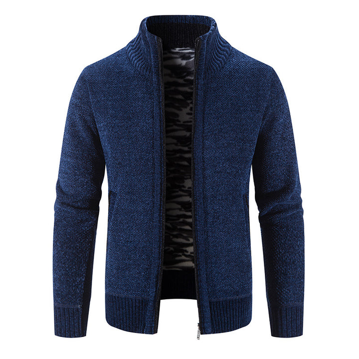 Herren Strickjacke mit hohem Kragen und praktischen Reißverschlusstaschen Echoarchiv