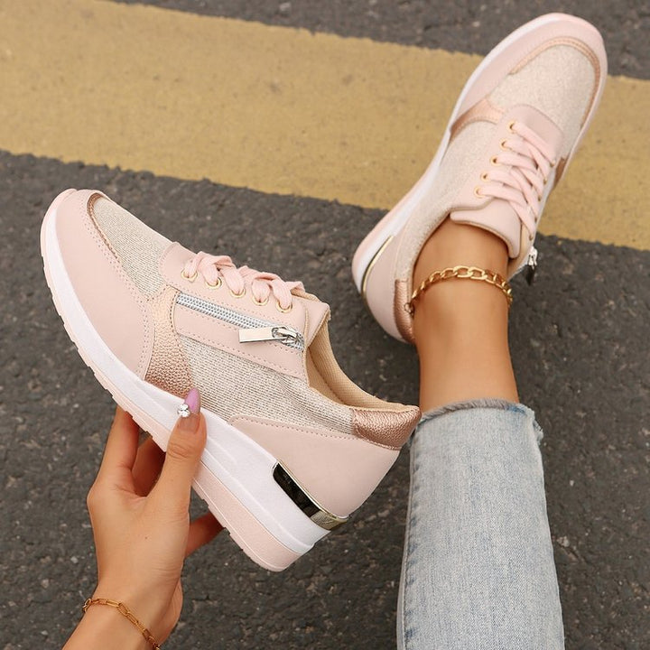 Damen  stylische Plateausneaker mit seitlichem Reißverschluss gepolstertem Komfortfußbett und dekorativen Metallic-Overlays Echo Archiv