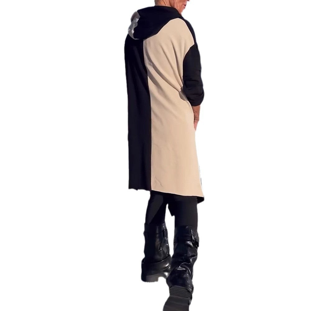 Damen nan weit geschnittener Kapuzenponcho mit asymmetrischem Zipfelsaum und großflächigem Statement-Print Echo Archiv