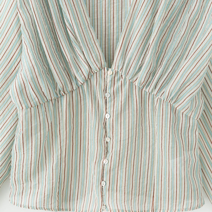 Damen Gestreifte Bluse mit tiefer Wickeloptik, Taillennaht und Ballonärmeln Echoarchiv