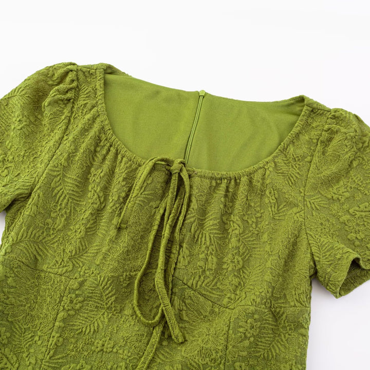 Damen Maxikleid mit raffiniertem Schnitt und dekorativer Schnürung Echo Archiv