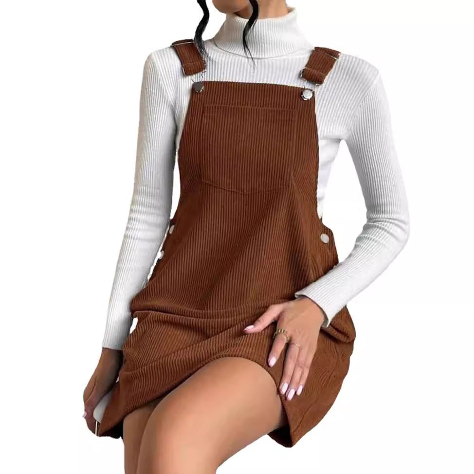 Damen Cord-Latzkleid mit verstellbaren Trägern, Seitlicher Druckknopfleiste und feinem Ripp-Effekt Echoarchiv