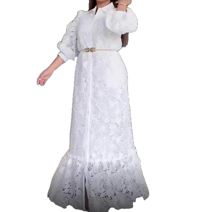 Damen nan Maxikleid aus Häkelspitze mit Hemdkragen und Puffärmeln Echo Archiv
