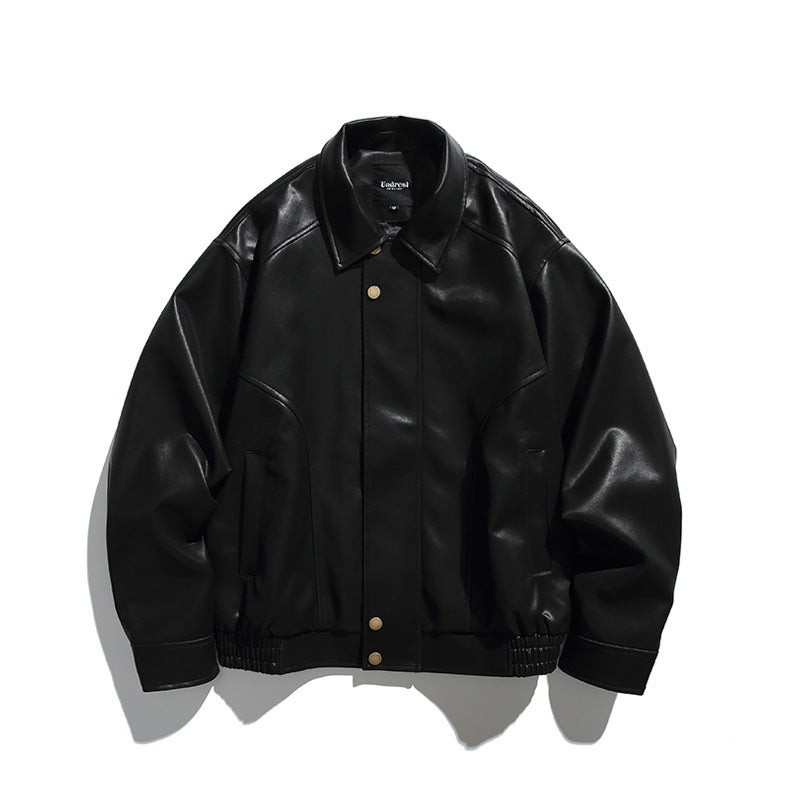 Herren Boxy-Lederimitat-Bomberjacke mit verdeckter Druckknopfleiste, elastischem Saum und aufgesetzten Eingrifftaschen Echo Archiv