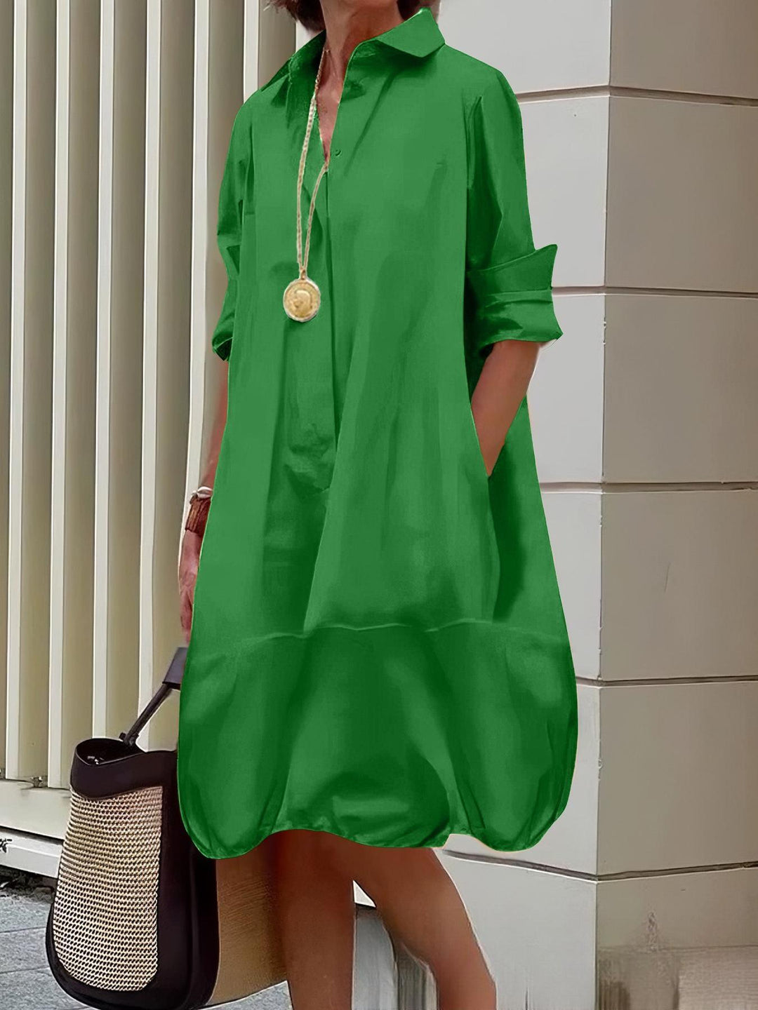 Damen Lässiges Hemdblusenkleid mit weit geschnittenem Saum Echoarchiv