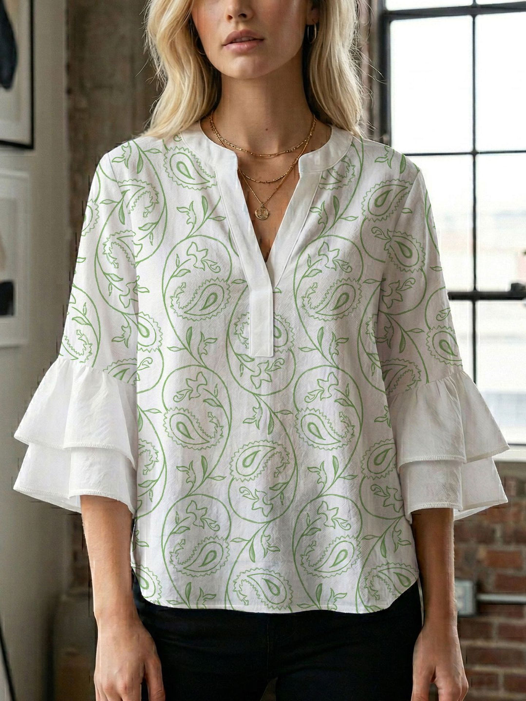 Damen Bluse mit wunderschönen floralem Design Echo Archiv