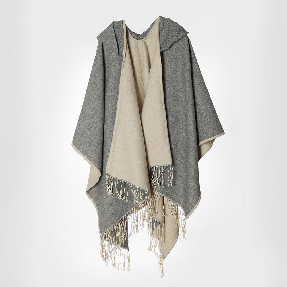 Damen Kapuzencape im Oversize-Überwurf aus Wollmix mit Wendefunktion und Fransensaum – Avérine