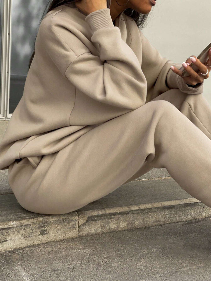 Damen weiches Lounge-Set mit weitem Sweatpullover und taillenhoher Jogginghose – Avérine