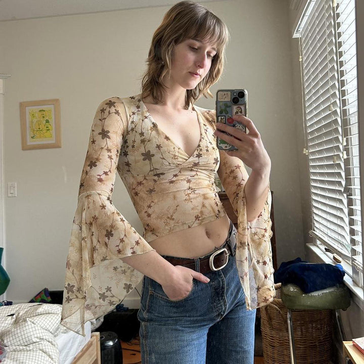 Damen Wickeloberteil mit voluminösen Ärmeln und floralem Print Echo Archiv