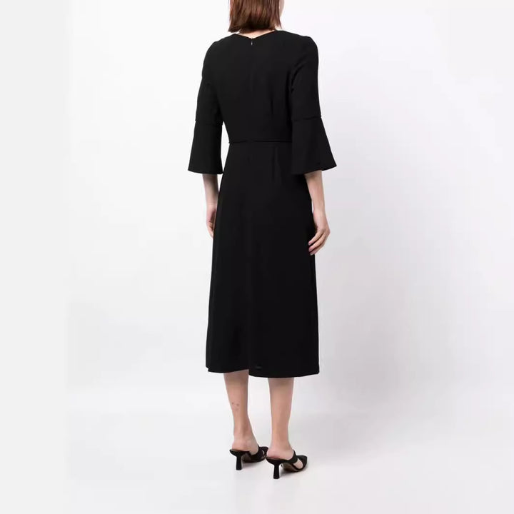 Damen Midikleid mit taillierter Silhouette und Trompetenärmeln Echoarchiv