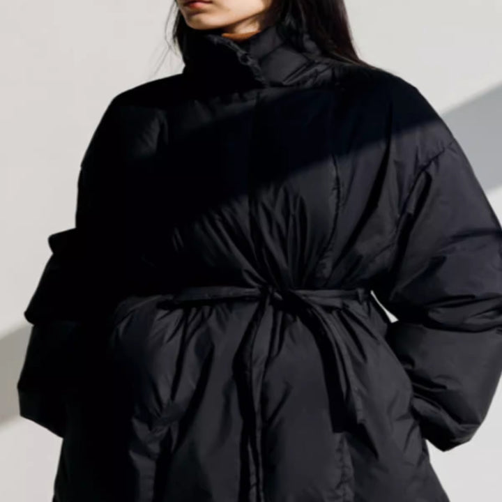 Damen Wattierter Longline-Parka mit Wickel-Bindegürtel und Volumenärmeln – Montévia