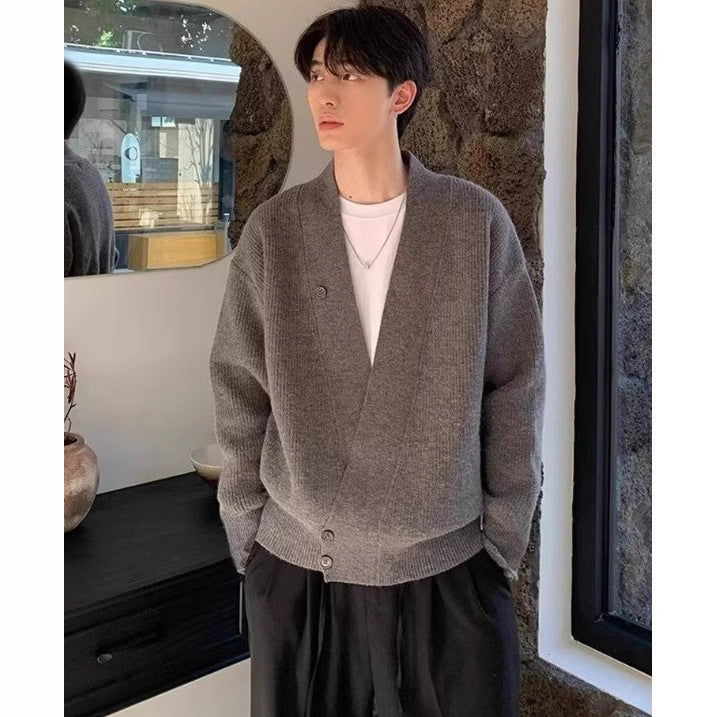 Herren Grobstrick-Cardigan im Oversize-Schnitt mit Schalkragen und asymmetrischer 3-Knopfleiste – Terenzo