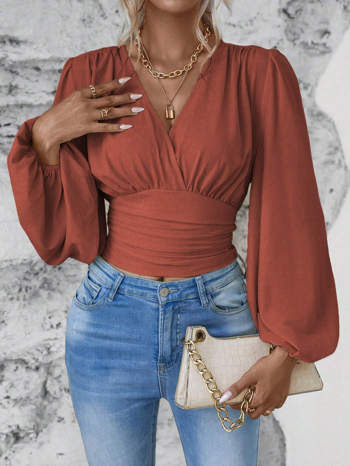 Damen Wickel-Cropped-Top mit geraffter Taillenpartie und weiten Ballonärmeln Echo Archiv